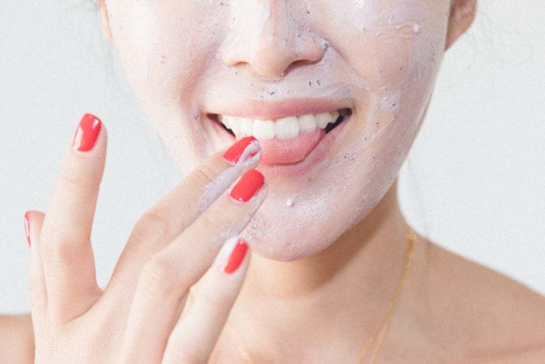 4 Thói quen cho làn da khô căng mịn mướt ẩm cả một ngày dài