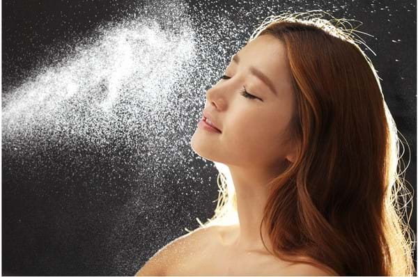 Vì sao nên xịt khoáng?